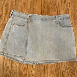 BCBGeneration Light Blue Denim Mini skirt Size XL